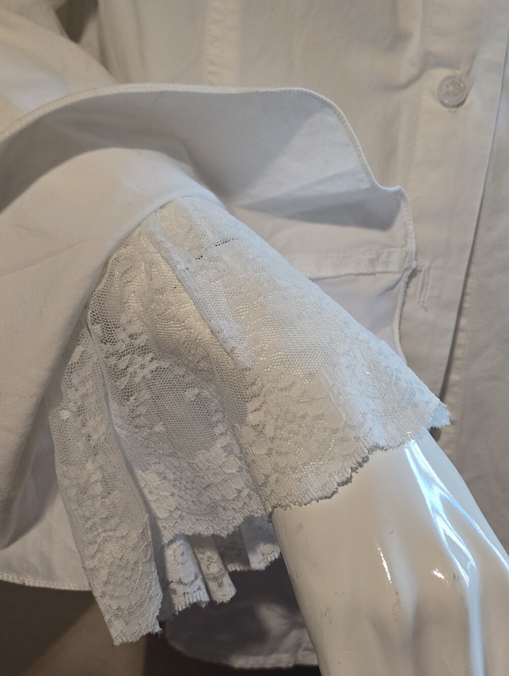 women's white blouse - Picture 2 of 7